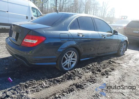 2013 Mercedes-Benz C 250 Sport from USA, damaged, VIN WDDGF4HB2DR253984